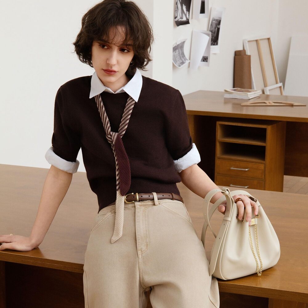 7023 Leather Bucket Bag - Picture 8 of 8